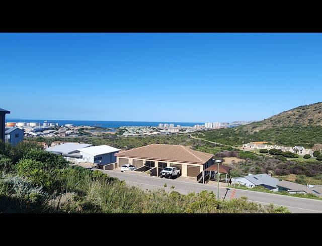 827M² VACANT LAND FOR SALE IN ISLAND VIEW